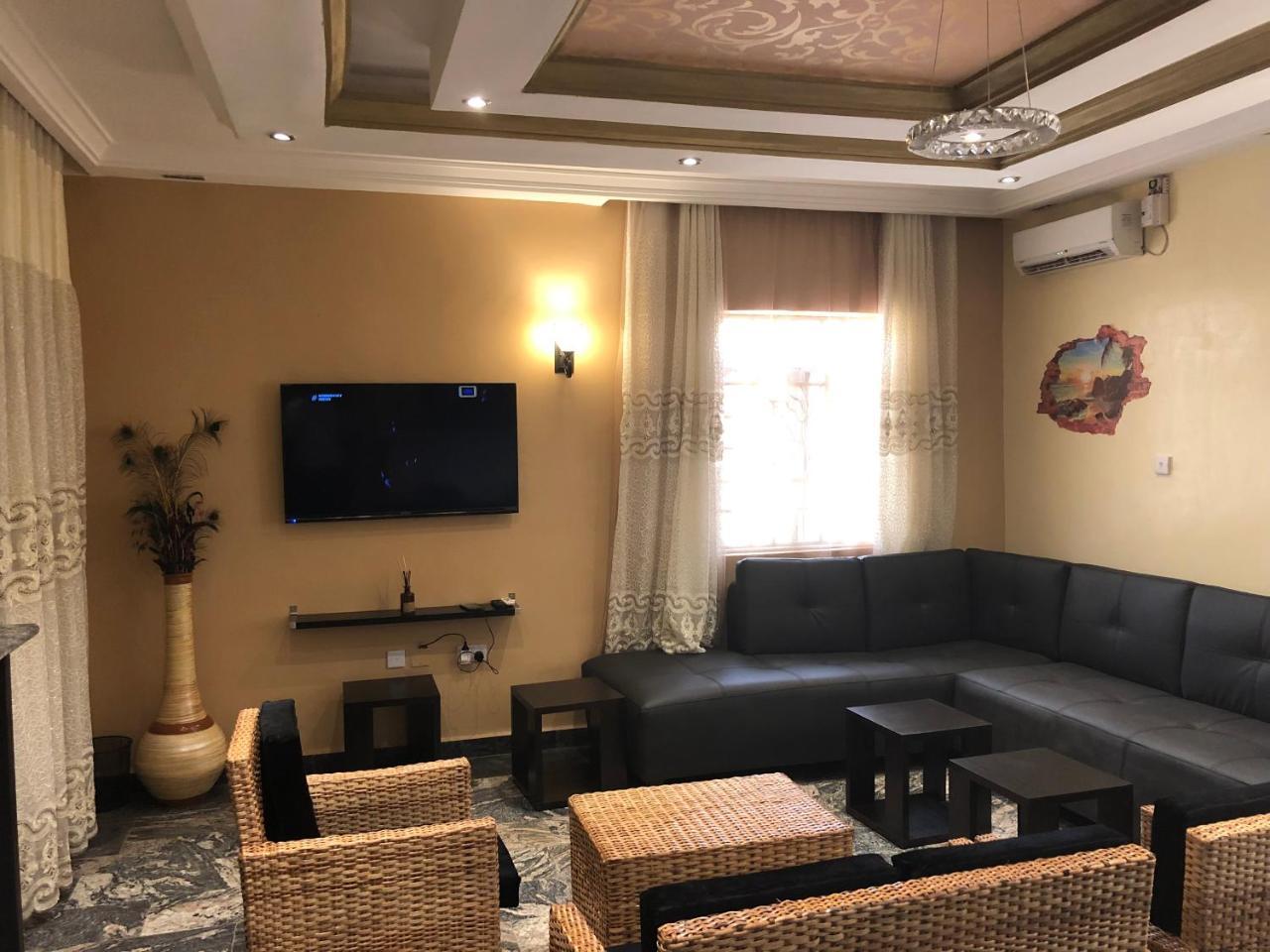 فندق House X أبوجا المظهر الخارجي الصورة